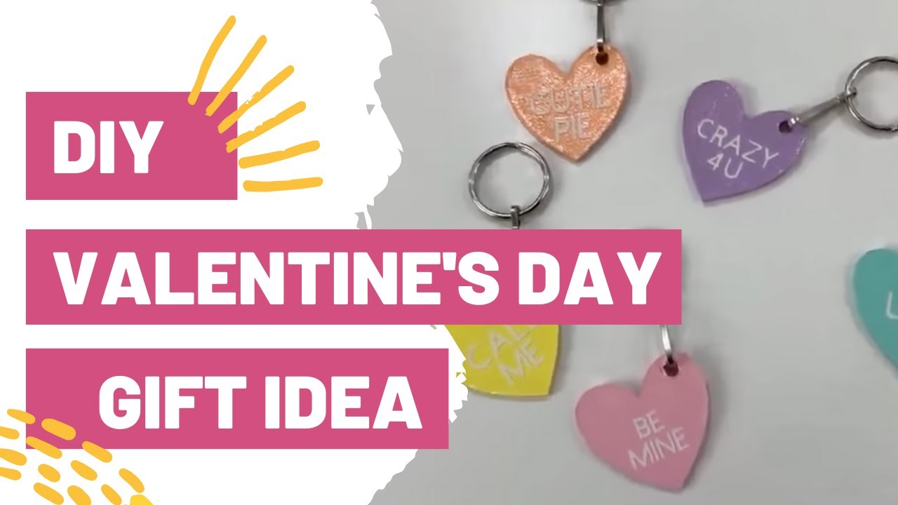 DIY VALENTINE’S DAY GIFT IDEA WITH YOUR CRICUT!