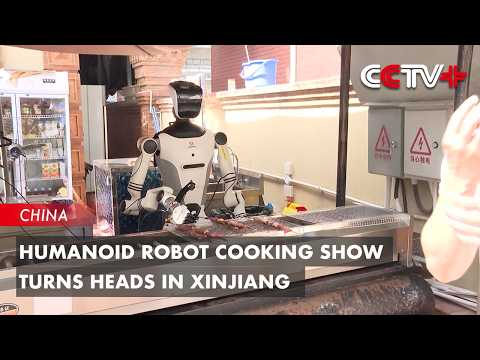Robot humanoïde grille des kebabs et cuisine des plats chinois dans une démonstration IA impressionnante en direct