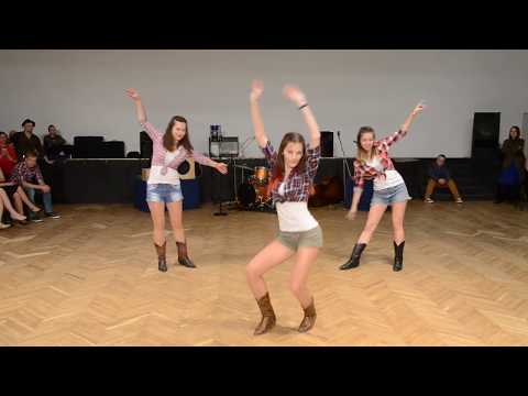 Rebel Country Girls "Friends" (live X-mas Party)