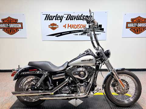 2012 FXDC Harley-Davidson® Super Glide® Custom Midnight Blue/Barracuda Silver