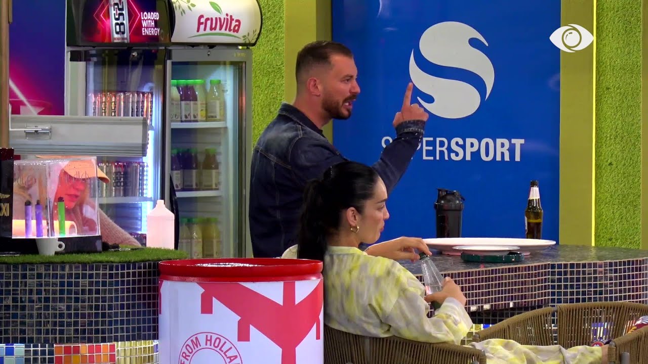 “Si ke fytyrë që flet?”/ Romeo debaton me Eglën: Njeri i keq