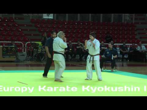 EUROPEAN KYOKUSHIN KARATE CHAMPIONSHIPS Padova 2011 Półfinał  Agnieszka Sypień.mpg
