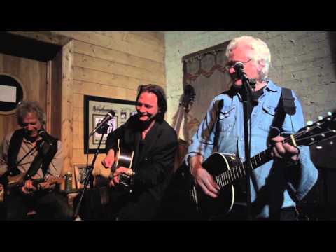 Paal Flaata & Chip Taylor   F  k All The Perfect People   Smio på Vea   26th of April 2013