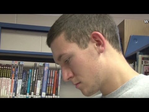 Homeless teen named school's valedictorian