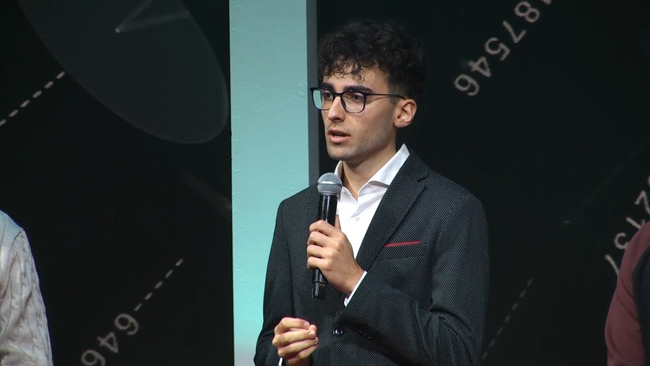 Chi semina creatività, raccoglie startup | Daniele Manni | TEDxLecce