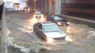 Flooding in Toronto - Freak Storm Leaves Cars Stranded