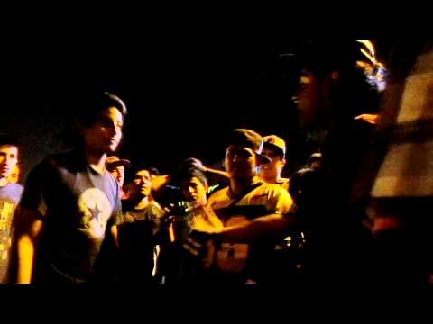 César vs Mc - "Risoterapia" - 1000 Maneras de Morir - Batallas Campo de Marte 2014