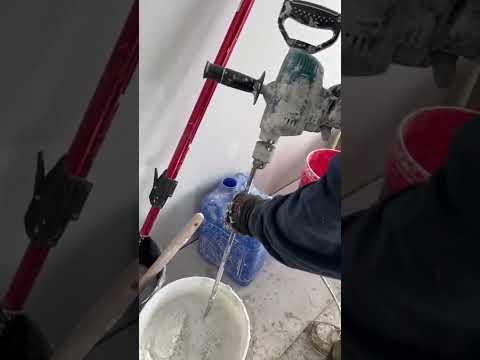 How to mix creamy drywall compound - no soap ❌ #shorts #construction