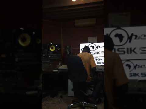 Lil ur 2.8 freestyles léger rap 226