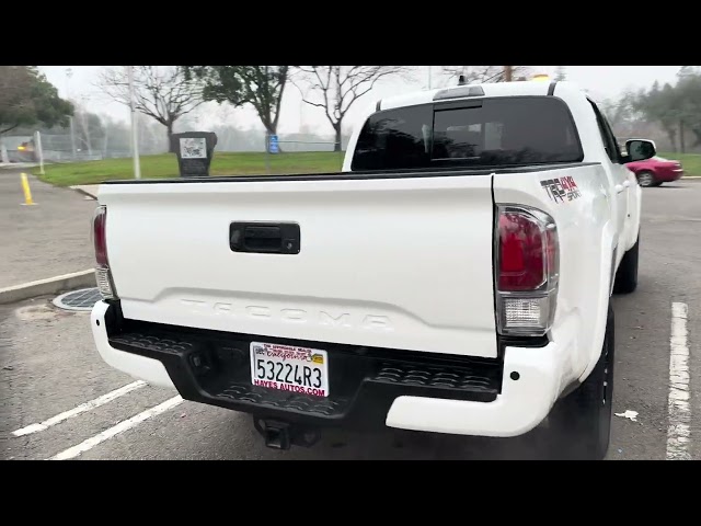 2023 Toyota Tacoma Double Cab - Image 17