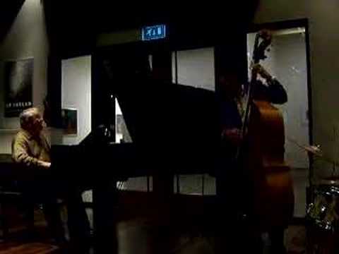 Louis van Dijk Trio (turkse mars als jazzwals)