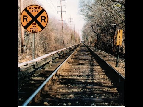 Avner Levy sings HASELA HAADOM & SHIR HANOKDIM medley