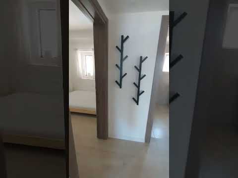 APPARTAMENTI E CAMERE CECA BOJANIC, alloggi privati a Djenović, Montenegro - Video