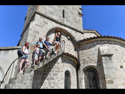 Visite guidée de l'église de Dunières par Geneviève