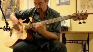 Maruxa - AKIXI - Acoustic Bass Guitar solo