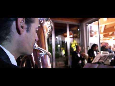 NEW DOLLY DIXIE BAND LIVE