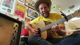 Sick Riffs #62: Ben Lee teaches you Radnor and Lee&#39;s Welcome to Our House