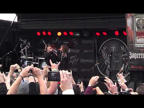 Device w/ Lzzy Hale - Close My Eyes Forever - 05-04-13 Carolina Rebellion