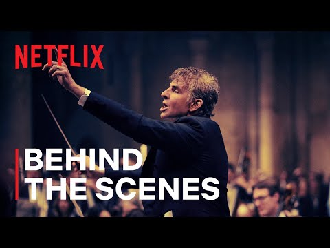 Thumbnail of the video: Bradley Cooper conducts Mahler's Second