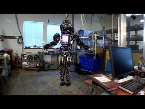 Человекоподобный робот Atlas: DARPA показала будущее робототехники. Фото.