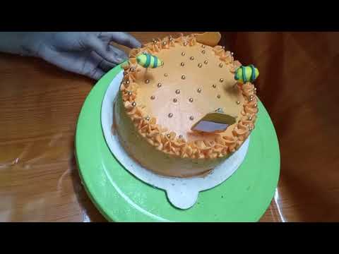 pooh theme cake🎂 flovour:chokolate🍫