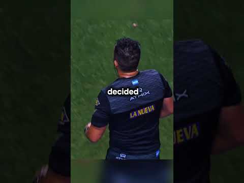 When this angry player deliberately broke his opponent's leg after losing the ball.