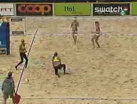 Second seeded Juliana and Larissa advance