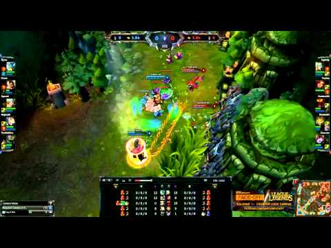 Doublelift's Ezreal outplaying Chaox during a showcase match