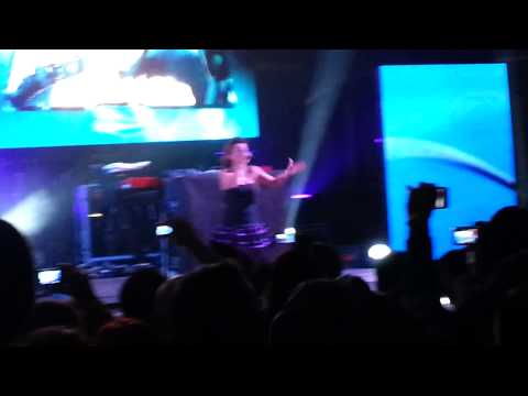 Energia 90 @ Palariso Live : Vivian B From Da Blitz - Let Me Be