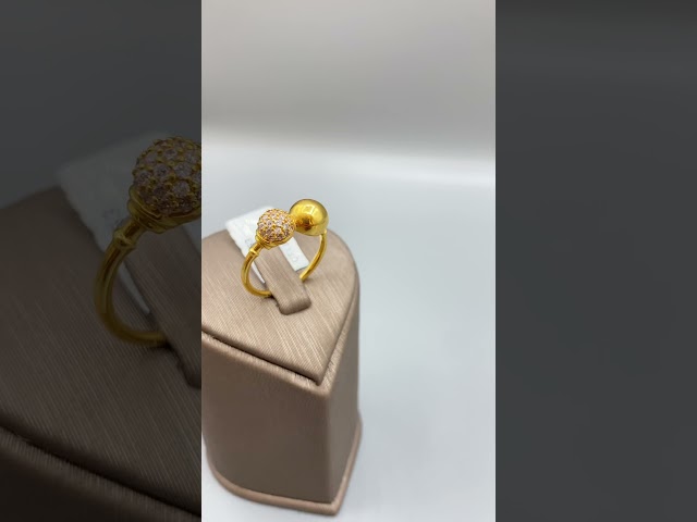 1- Bahraini 21 karat gold ring weight 4.53