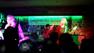 The Muffs - Big Mouth (Fuengirola Pop Weekend 20/06/2015)