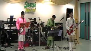 Download lagu Intro Mak Inang-Versatile mp3 Download lagu Intro Mak Inang-Versatile mp3
