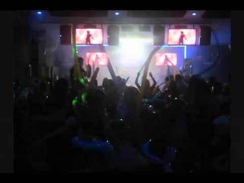 David guetta  play  jack back