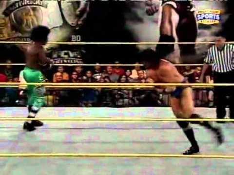 Leo Kruger VS Xavier Woods - FCW 24 July 2011