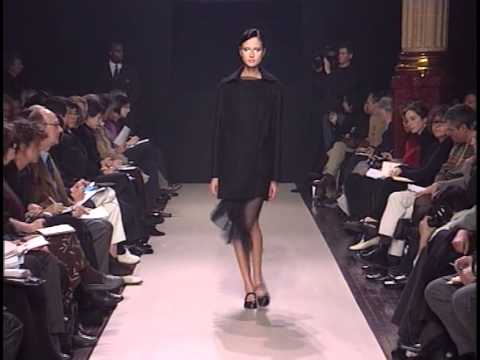 Martine Sitbon  -  Automne/ Hiver 1998-99 partie 1