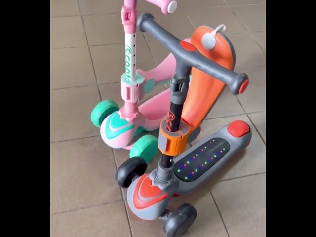 Дитячий триколісний самокат LAGOON музика, підсвітка, сидіння Рожевий