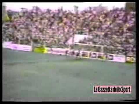 d10s gol mitad de cancha