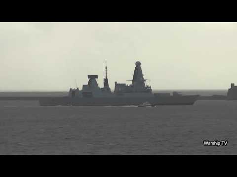 HMS DEFENDER D36 PASSES THE BREAKWATER IN PLYMOUTH SOUND - 12th November 2018