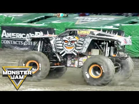 Max-D | Neil Elliott full Freestyle run | Monster Jam Anaheim 2019 | Monster Jam