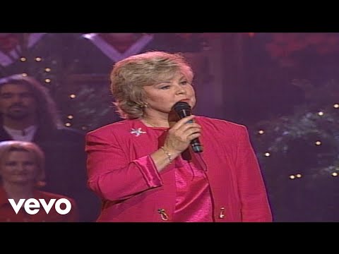 Bill & Gloria Gaither - There's Something About That Name [Live] ft. Gloria Gaither