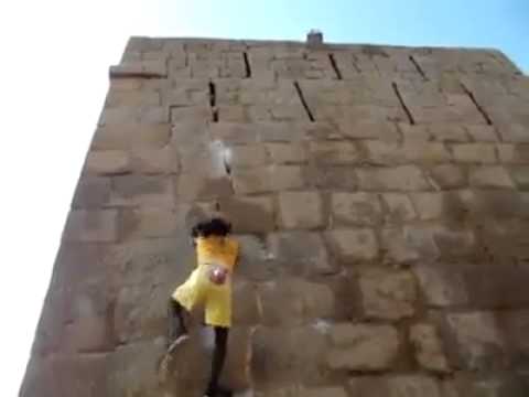 Assassin's Creed Level over 9000!   Insane free-climb rock climber!