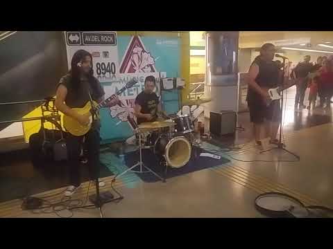 Suspicious Mind - Elvis Presley Cover Av del Rock metro de Santiago
