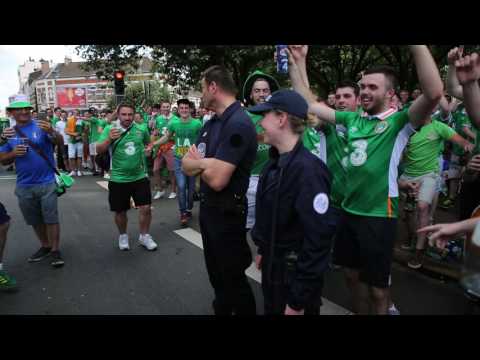 irish fans in Lille EURO2016 "who's the sexy garda lalala" french woman cop