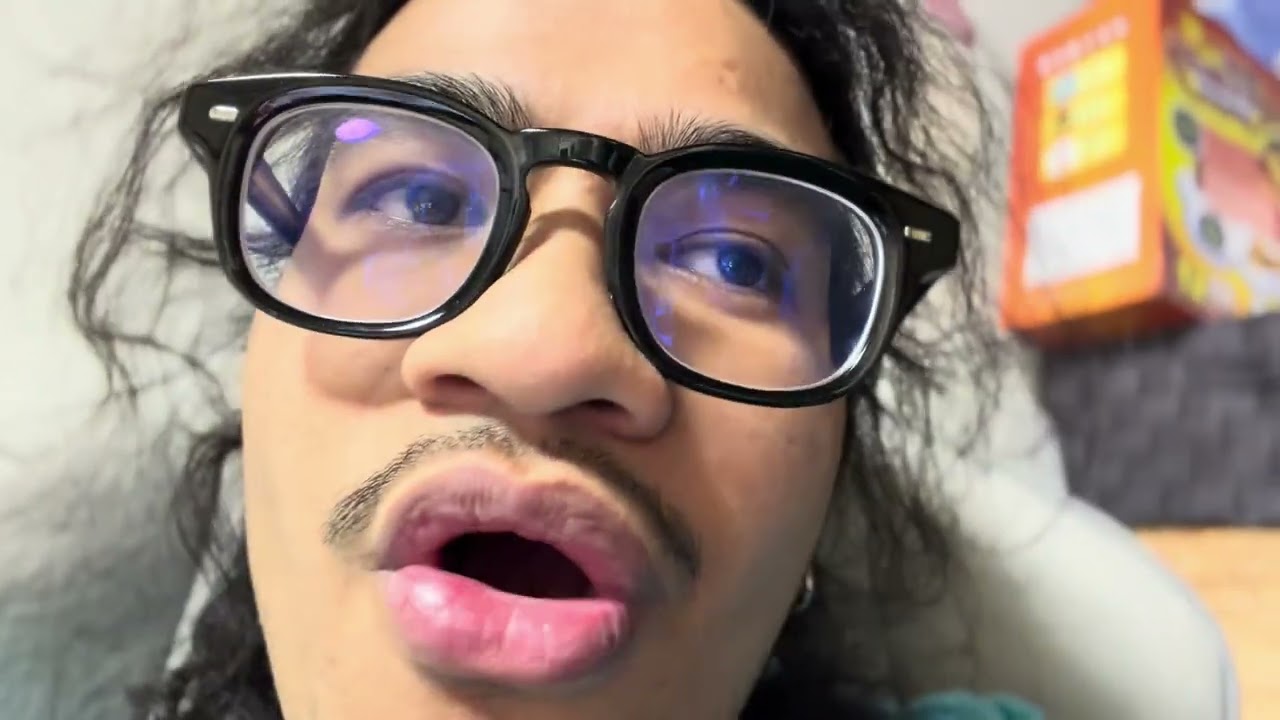 ヒカキンの謎のライブについて有力な情報を得ました。