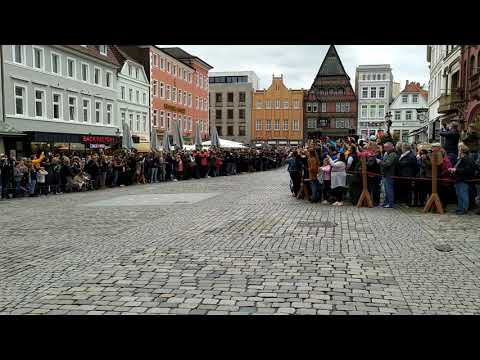 DTM Champion 2019 René Rast Donuts in Minden 12.10.2019