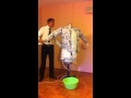 TUBIE ROBOT KOJI SUŠI I PEGLA
