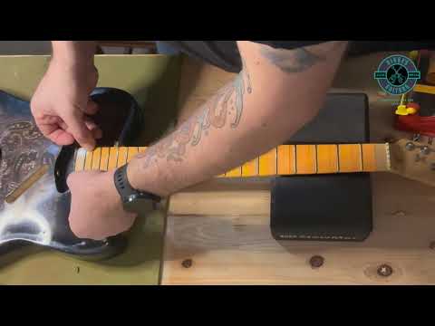 Paisley T-Style Harley Benton Clean Up