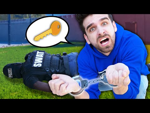POLICE vs SPY NINJAS - Escaping Prison and Hiding Underground from a SWAT Team!