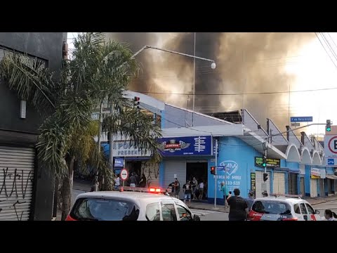 Incêndio destrói Mercado Modelo de Limeira