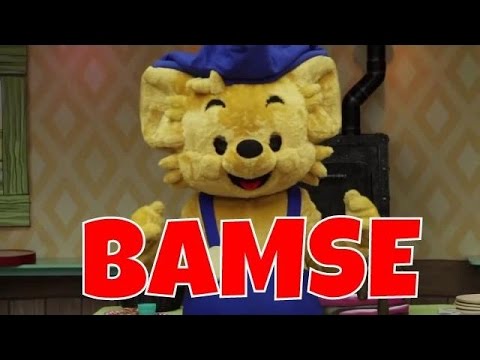 Bamse dansar med vänner på Kolmårdens djurpark